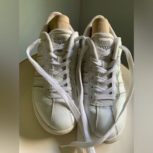Vintage K-Swiss Classic White Leather Women's Low Top Sneakers White. Size 7.5